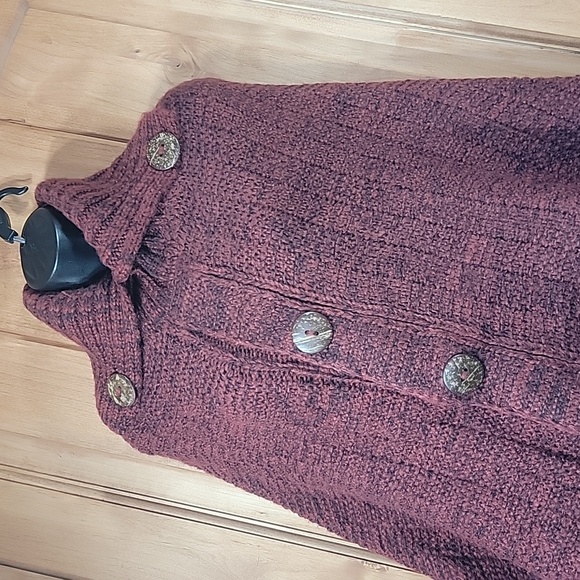 Snuggly Burgundy Sweater Cape with Coconut Buttons - Picture 3 of 10